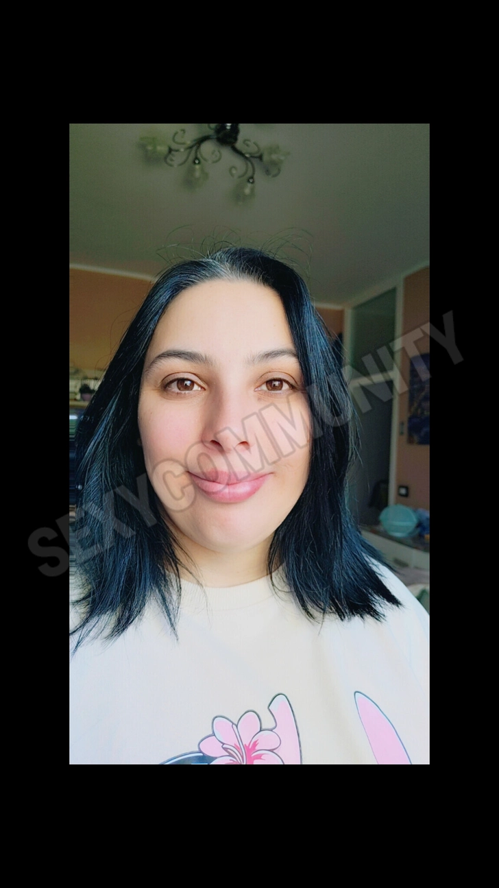 Advertisement (8756766) - Valentina92to 1