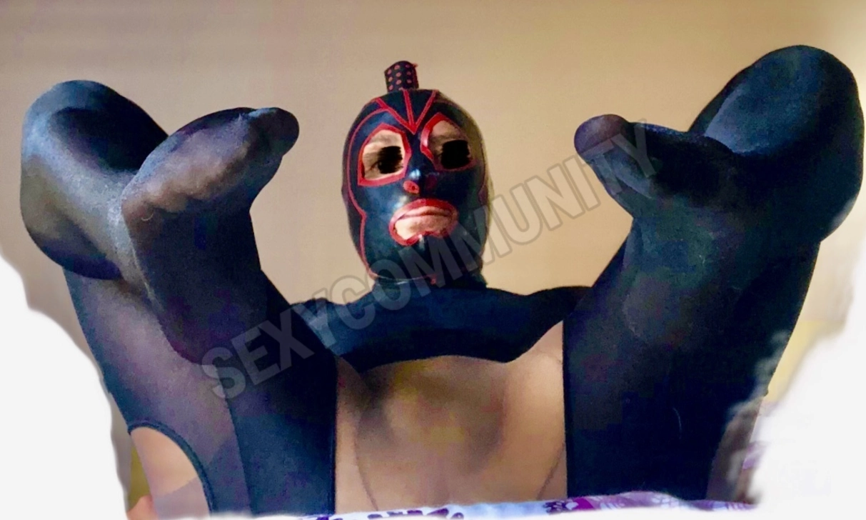 Advertisement (8705866) - Fetishnylon 1
