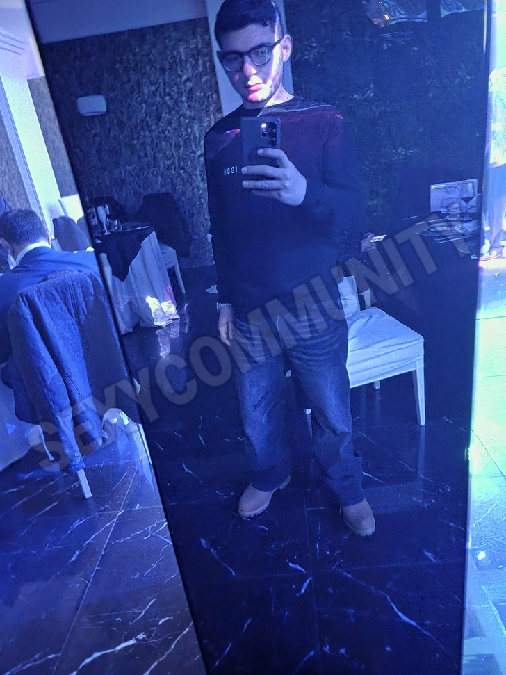 Advertisement (8775307) - Vincenzo00988 1